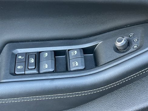 Used 2024 Jeep Grand Cherokee Limited w/ Trailer Tow Package image 13