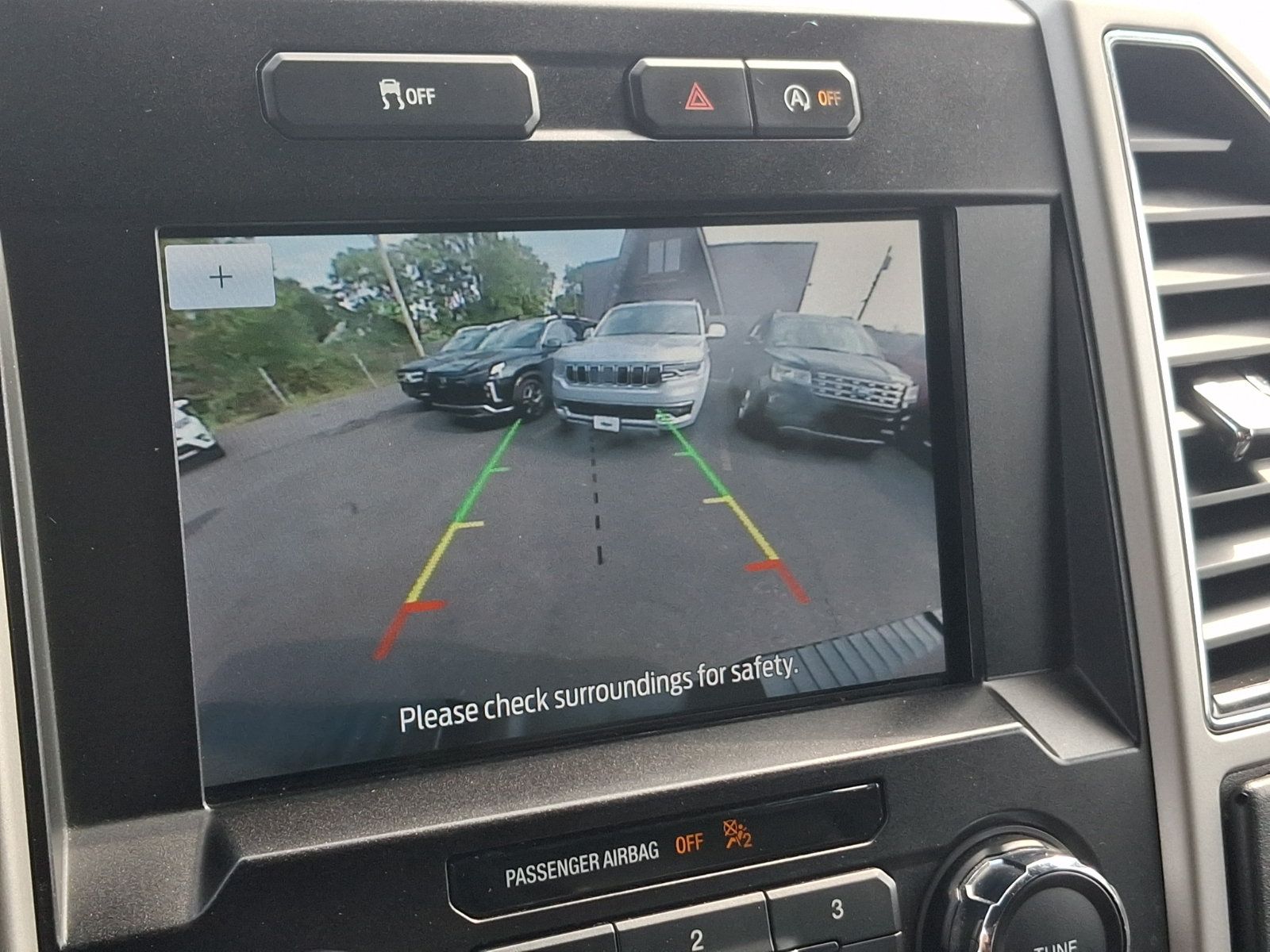 Used 2019 Ford F150 Lariat AWD/4WD image 19