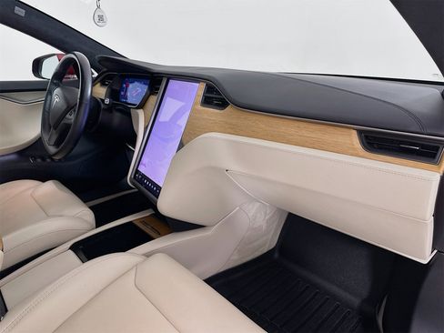 Used 2019 Tesla Model S 100D image 30