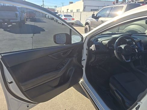 Used 2021 Subaru Crosstrek 2.0i image 10