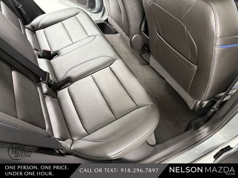 Used 2025 Buick Envista Sport Touring w/ Convenience II Package FWD image 42