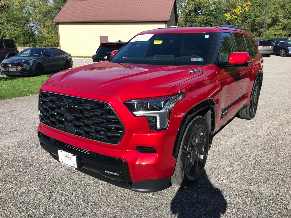 Certified 2025 Toyota Sequoia Platinum AWD/4WD image 4