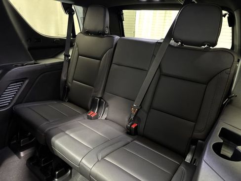 Certified 2023 Chevrolet Tahoe High Country w/ Advanced Technology Package AWD/4WD image 15