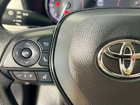 Used 2025 Toyota RAV4 XLE w/ Convenience Package FWD image 18