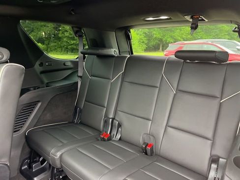 Certified 2024 Cadillac Escalade Sport w/ LPO, ONYX Package image 46