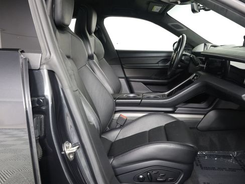 Certified 2020 Porsche Taycan Turbo S AWD/4WD image 29