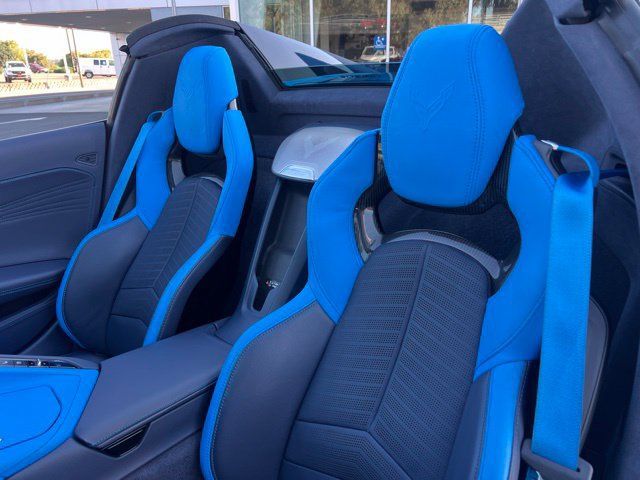 Used 2025 Chevrolet Corvette Z06 RWD image 19