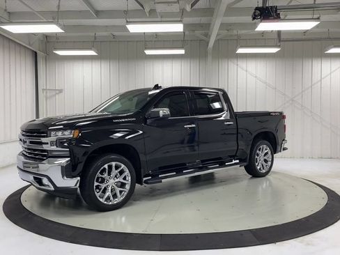 Used 2019 Chevrolet Silverado 1500 LTZ w/ LTZ Premium Package AWD/4WD image 4