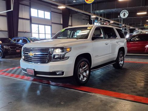 Used 2020 Chevrolet Tahoe Premier AWD/4WD image 3