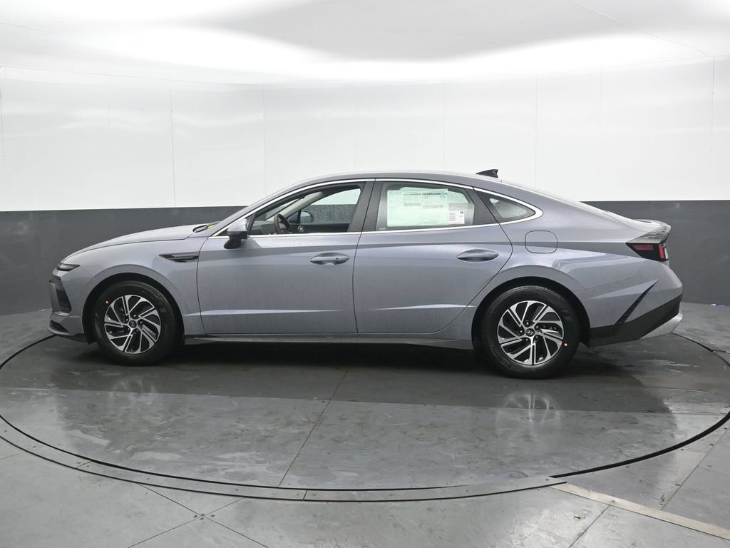 New 2026 Hyundai Sonata Blue FWD image 8