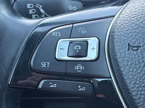 Used 2019 Volkswagen Tiguan SEL image 7