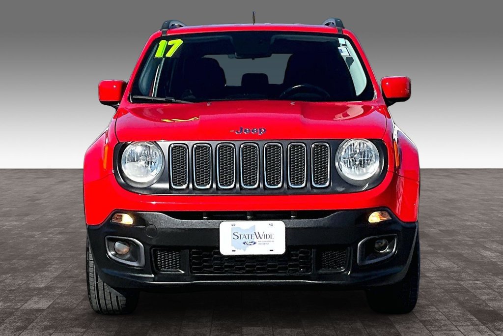 Used 2017 Jeep Renegade Latitude w/ Cold Weather Group AWD/4WD image 26
