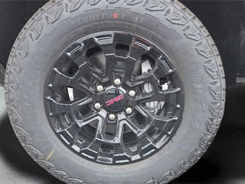 New 2026 GMC Canyon Elevation w/ Convenience Package image 35