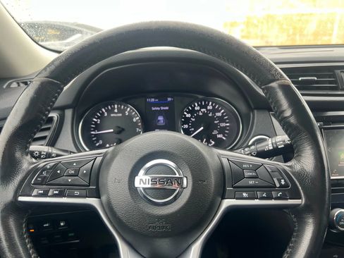Used 2018 Nissan Rogue SL w/ Premium Package AWD/4WD image 13