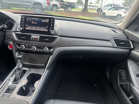 Used 2018 Honda Accord EX-L image 16