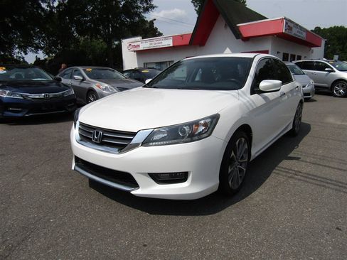 Used 2014 Honda Accord Sport image 1