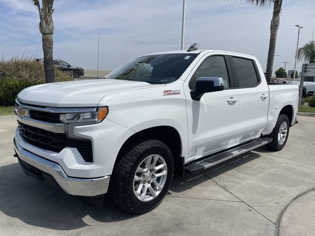 Used 2025 Chevrolet Silverado 1500 LT AWD/4WD image 4