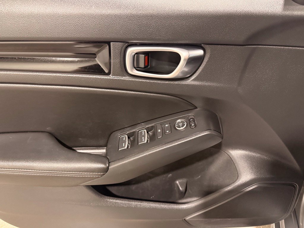 Used 2022 Honda Civic EX-L image 13