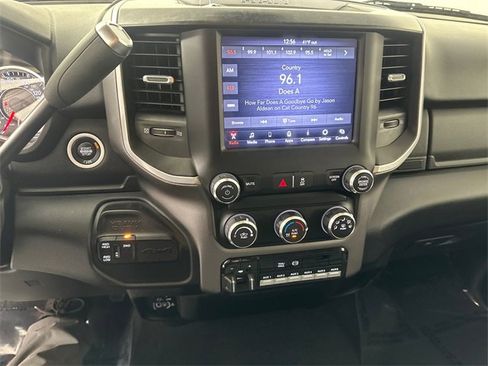 Used 2019 RAM 3500 Big Horn image 27