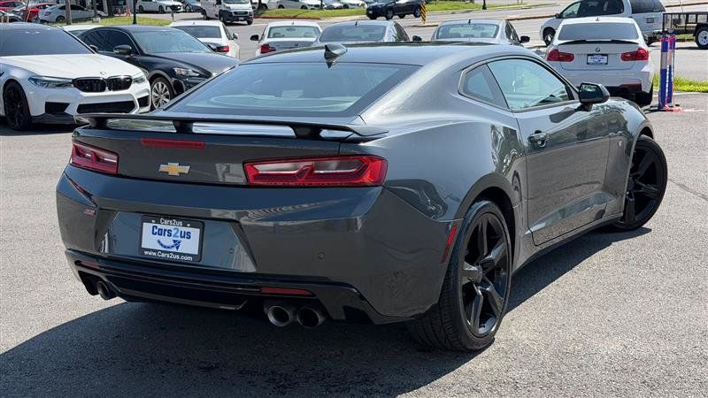 Used 2017 Chevrolet Camaro SS RWD image 7