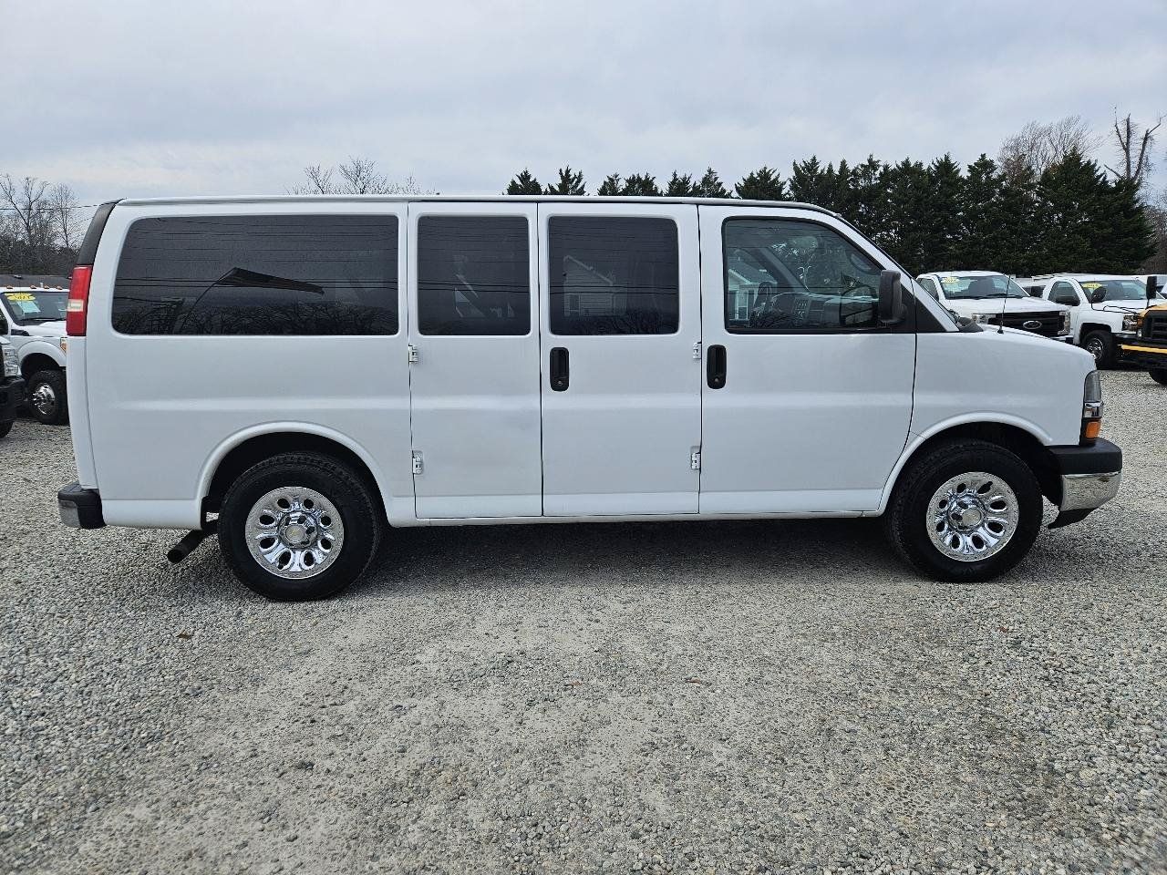 Used 2014 Chevrolet Express 1500 LT w/ LT Preferred Equipment Group AWD/4WD image 6