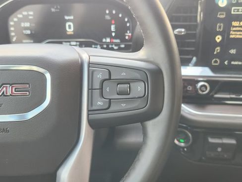 Used 2025 GMC Sierra 1500 SLT AWD/4WD image 29