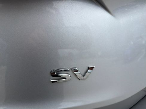 Used 2023 Nissan Rogue SV FWD image 11