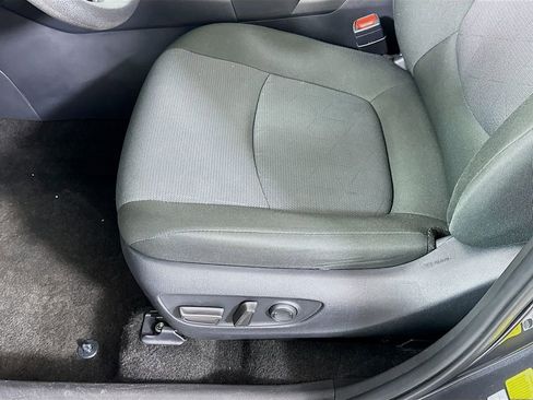 Certified 2025 Toyota RAV4 XLE image 19