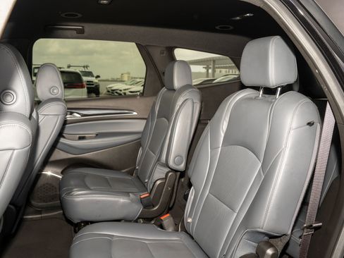 Used 2024 Buick Enclave Essence w/ Technology Package FWD image 18