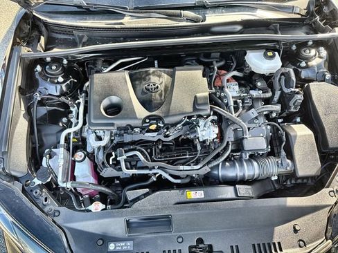 Used 2025 Toyota Camry SE w/ Convenience Package FWD image 33