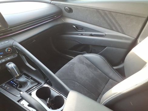 Used 2025 Hyundai Elantra N FWD image 12
