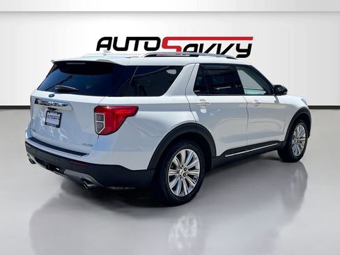 Used 2024 Ford Explorer Limited w/ Limited Technology Package AWD/4WD image 7