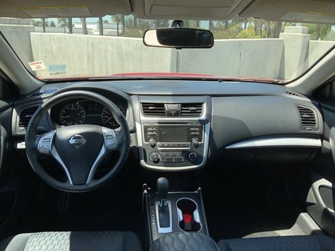 Used 2016 Nissan Altima 2.5 S w/ Power Driver Seat Package FWD image 13