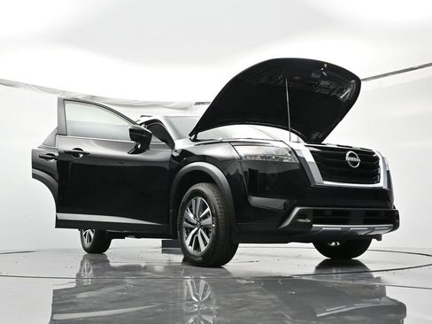 New 2025 Nissan Pathfinder SL image 51