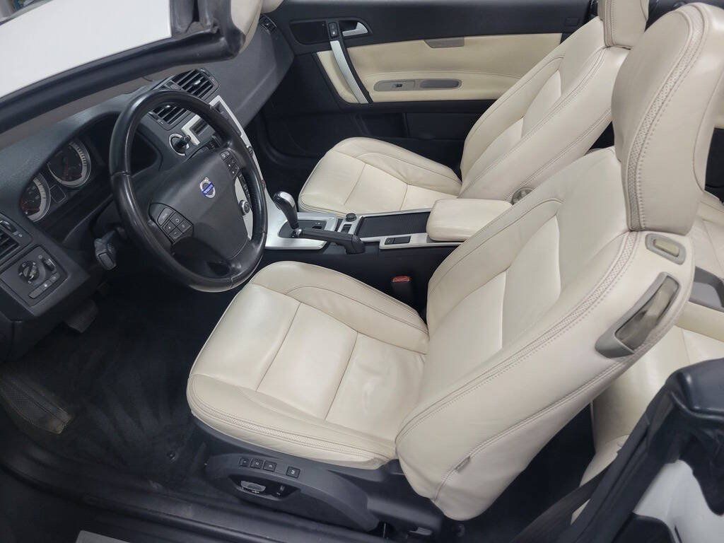 Used 2013 Volvo C70 T5 FWD image 17