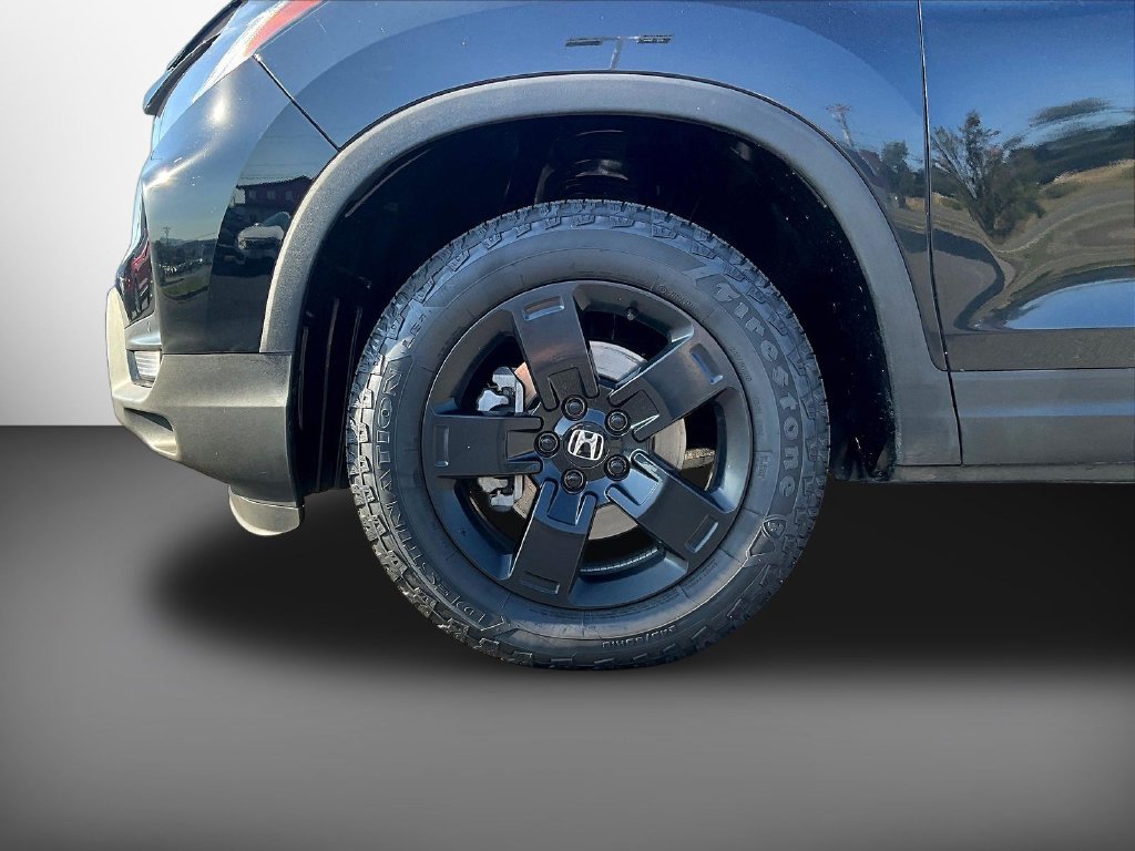 Certified 2024 Honda Ridgeline Black Edition image 33