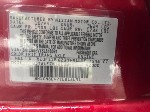 Used 2025 Nissan Versa SV FWD image 28