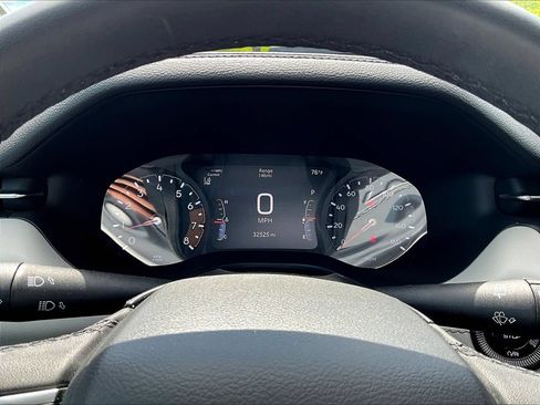 Used 2025 Jeep Compass Limited AWD/4WD image 17