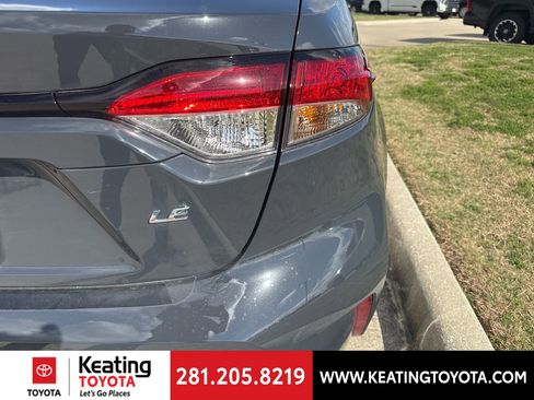Used 2025 Toyota Corolla LE image 9