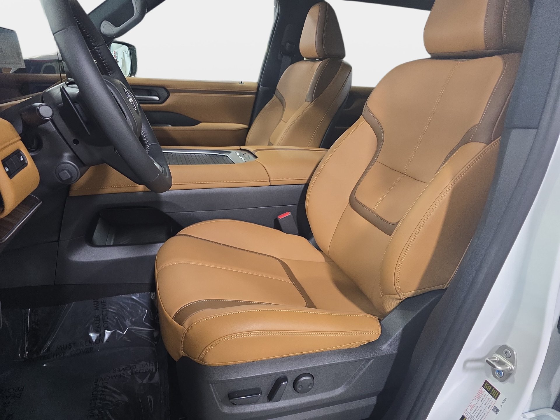 New 2026 Nissan Armada SL w/ Captain's Chari Seat Package AWD/4WD image 15