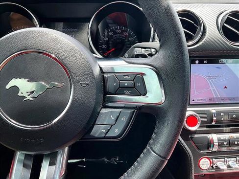 Used 2017 Ford Mustang Coupe RWD image 21