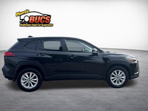 Used 2025 Toyota Corolla Cross LE AWD/4WD image 6