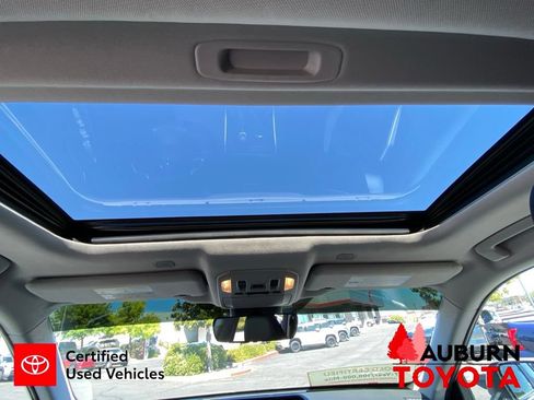 Certified 2024 Toyota Highlander XLE AWD/4WD image 34