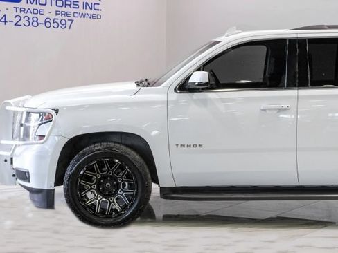 Used 2016 Chevrolet Tahoe LT w/ Luxury Package AWD/4WD image 16