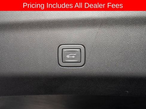 Used 2024 Chevrolet Tahoe Z71 w/ Luxury Package AWD/4WD image 7