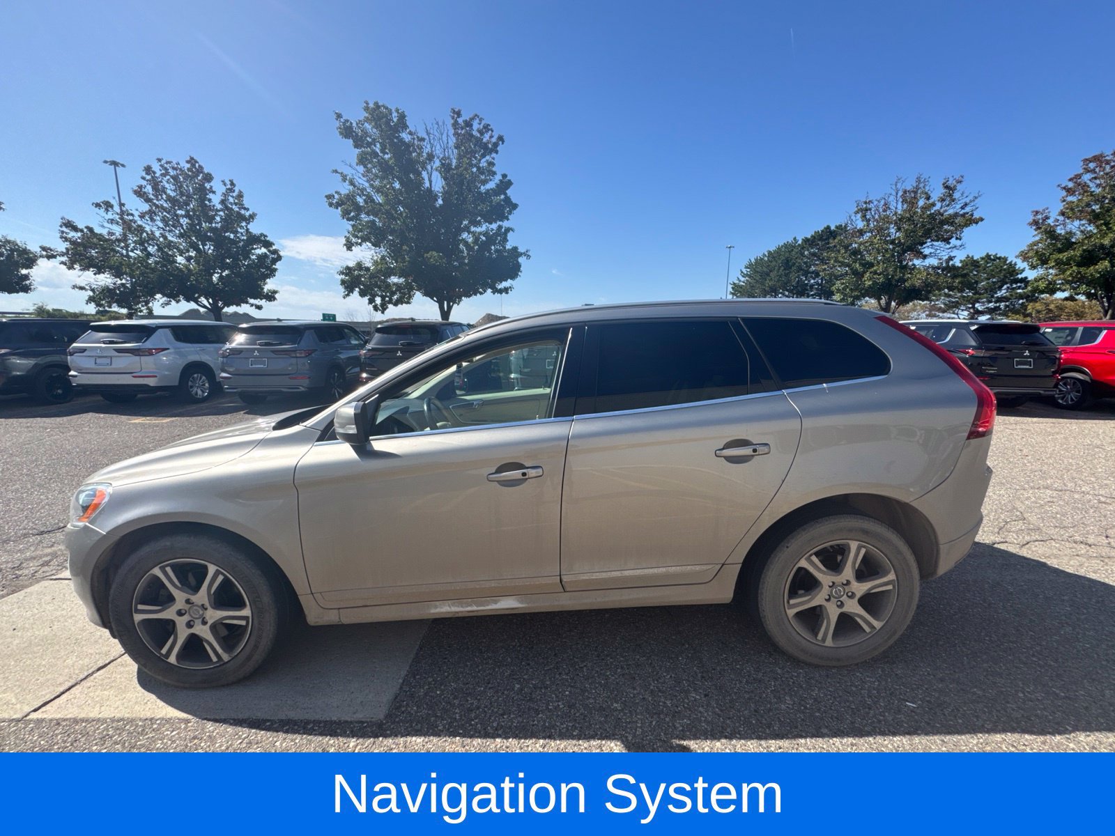 Used 2015 Volvo XC60 T6 AWD/4WD image 2
