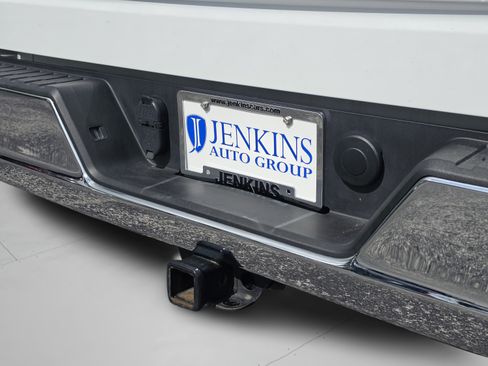 Used 2025 Chevrolet Silverado 1500 LT RWD image 40