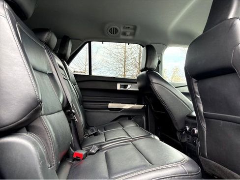 Used 2023 Ford Explorer Limited RWD image 20