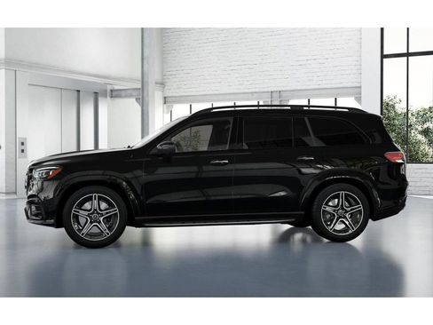 New 2026 Mercedes-Benz GLS 450 4MATIC image 35