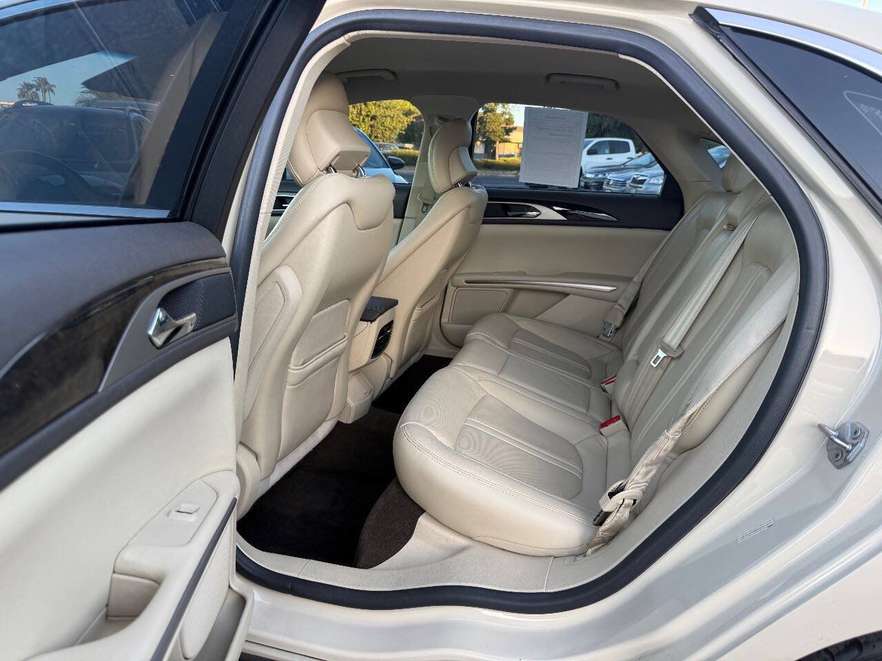Used 2014 Lincoln MKZ w/ Equipment Group 102A Reserve FWD image 11